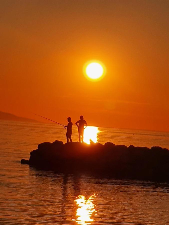 Apartments Divi Sunset View 曼德雷 外观 照片