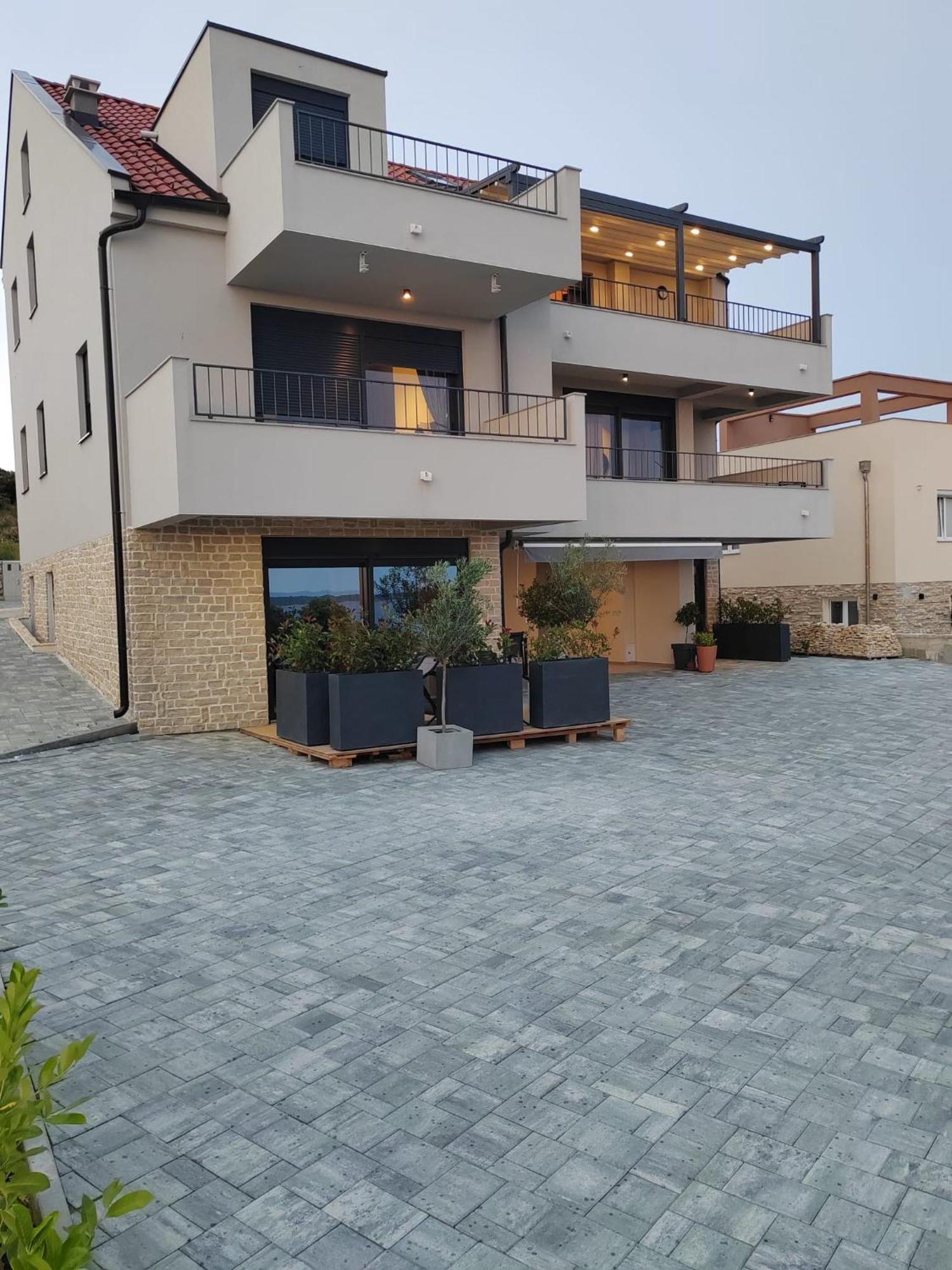 Apartments Divi Sunset View 曼德雷 外观 照片